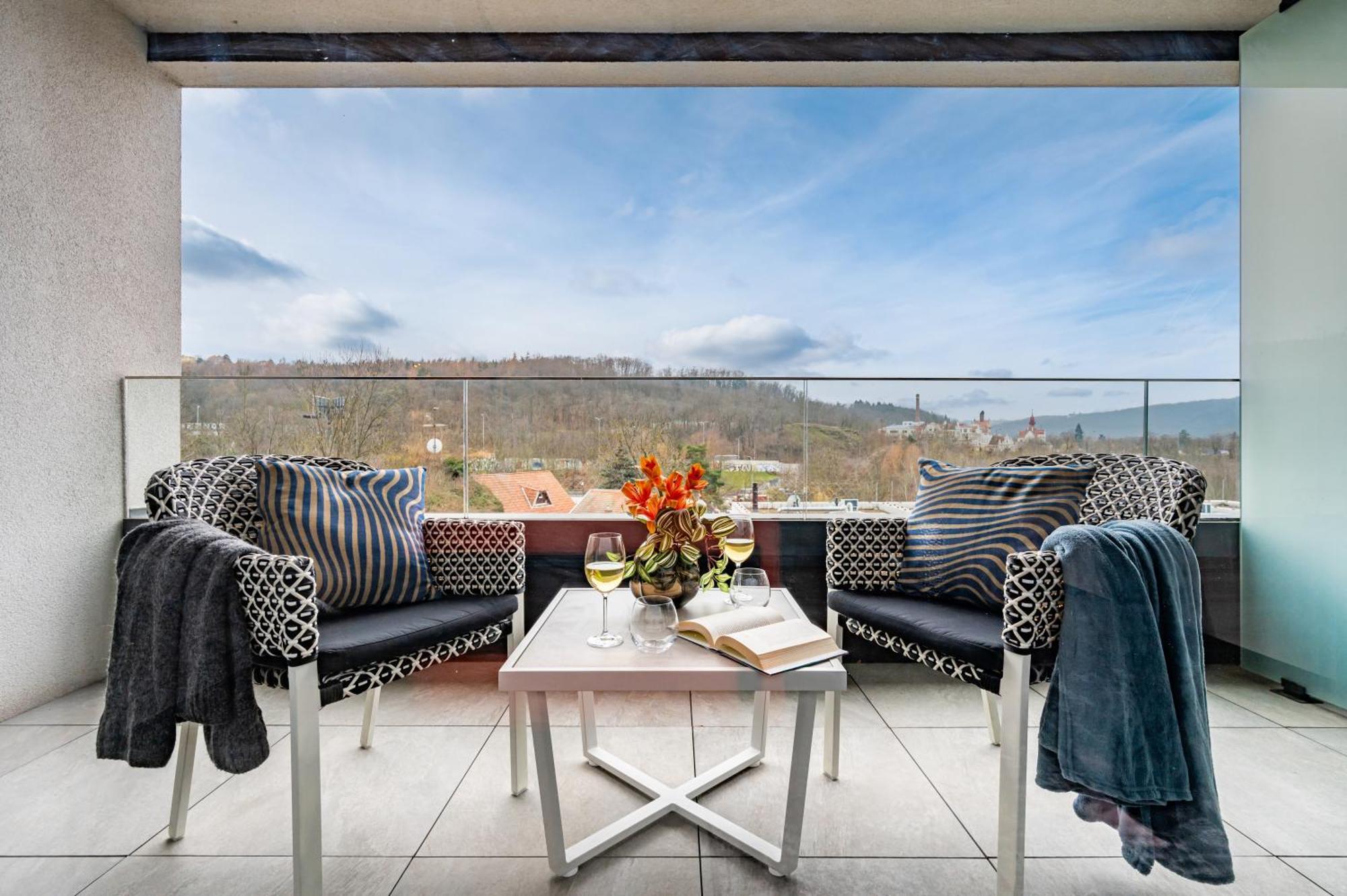 Prague Days - Studio - Terrace - Private Parking Exteriér fotografie
